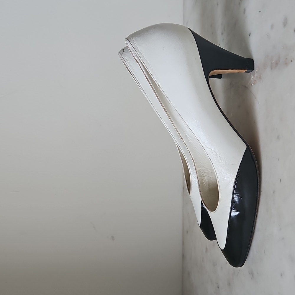 GUCCI: 70s vintage black and white leather heels - Picture 2 of 10